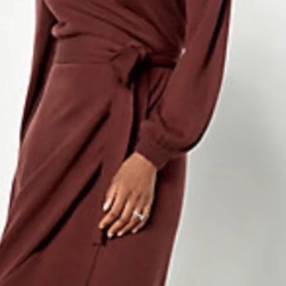 GIRL WITH CURVES Faux Wrap Sweater A461069 - Picture 3 of 5